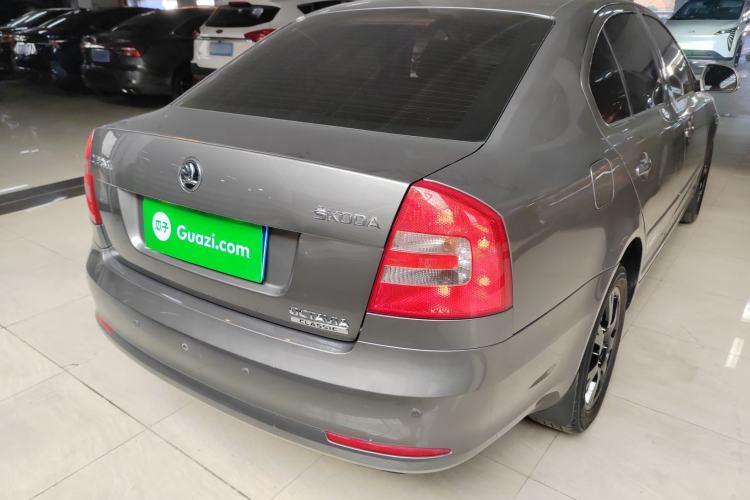 Used Skoda Octavia 2015 Classic Model 1.6L Automatic Elegance Edition