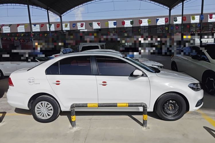 Used Volkswagen Santana 2016 1.6L Manual Fashion Edition
