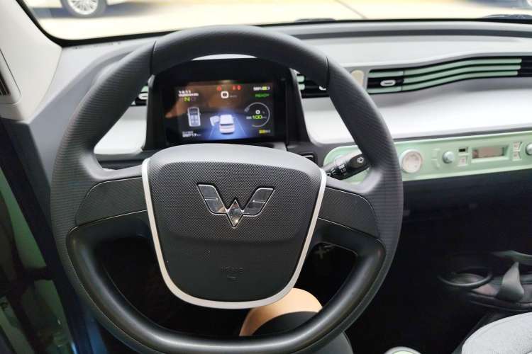 Used Wuling Hongguang MINIEV 2022 Macaron Premium Model – Lithium Iron Phosphate
