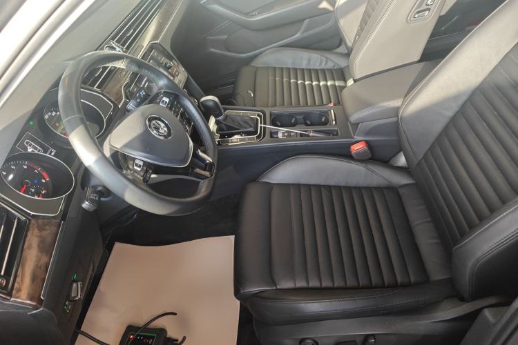 Used Volkswagen Magotan 2018 Facelift 330TSI DSG Luxury Model
