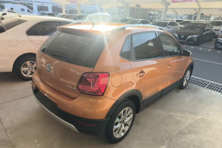 Used Volkswagen Polo 2016 1.6L Cross Polo Automatic
