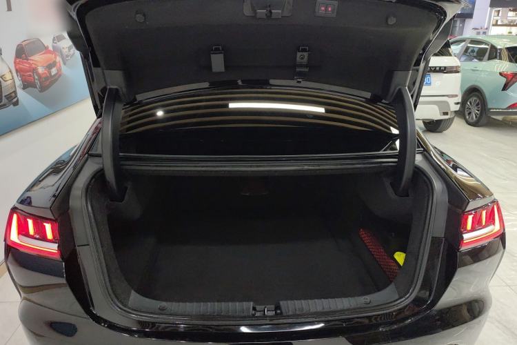 Used BYD Han 2020 EV Long-Range Luxury Model
