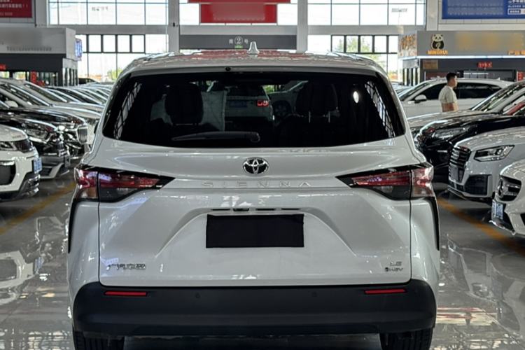 Used Toyota Sienna 2024 2.5L Hybrid Comfort Edition
