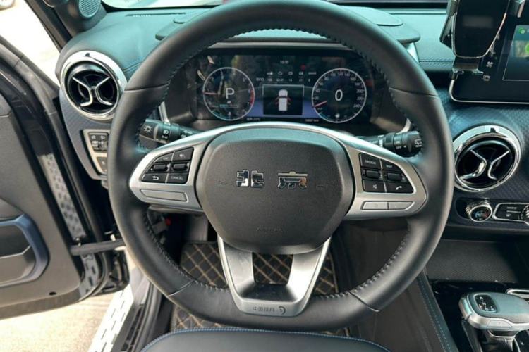 Used Beijing Auto BJ40 2023 2.0T Automatic Four-Wheel Drive Urban Hunter Edition Chivalrous Type
