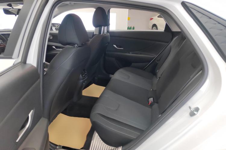 Used Hyundai Elantra 2023 1.5L CVT GLS Leading Edition