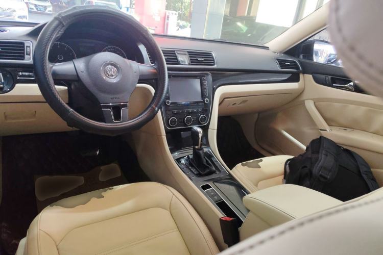 Used Volkswagen Passat 2014 1.8TSI DSG Prestige Navigation Edition
