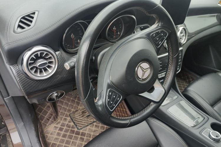 Used Mercedes-Benz GLA 2018 GLA 200 Fashion Model