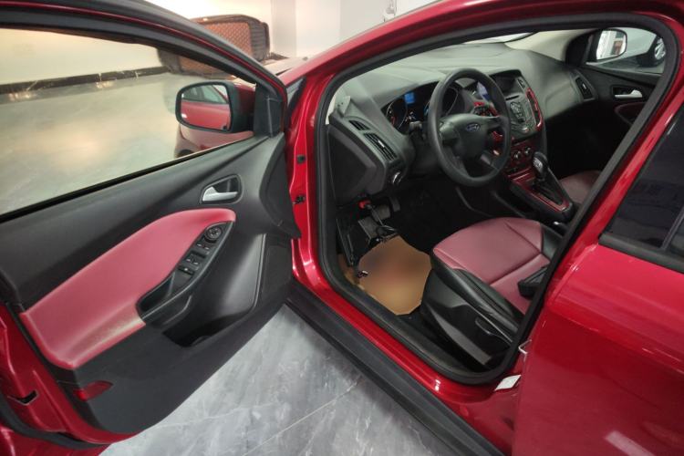 Used Ford Focus 2012 Hatchback 1.6L Automatic Comfort Model
