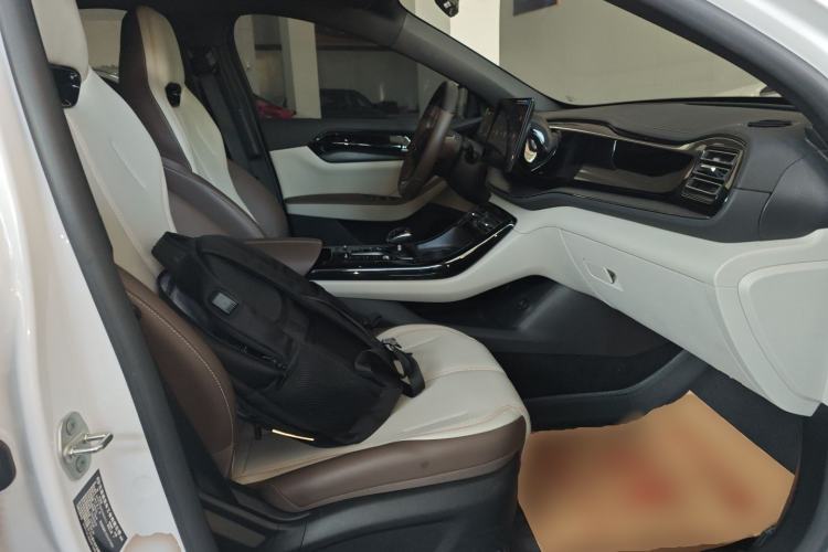 Used BYD Qin PLUS 2024 HONOR Edition DM-i 55KM Leading Model
