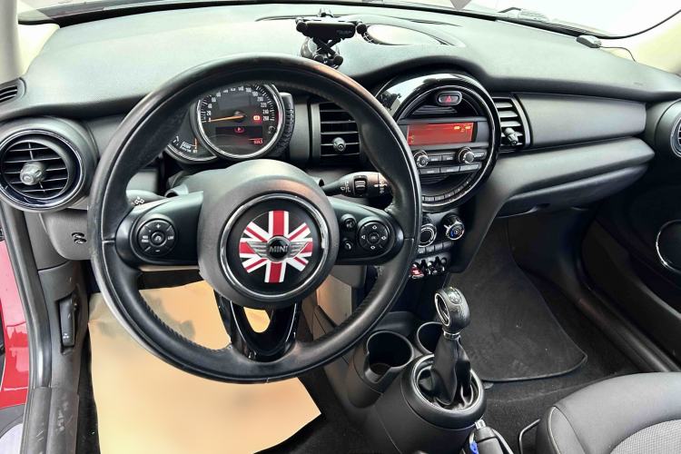 Used  MINI 2016 1.2T ONE Pioneer Edition
