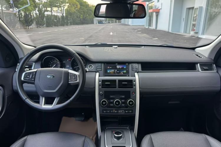 Used Land Rover Discovery Sport 2019 240 PS SE Version China V Standard
