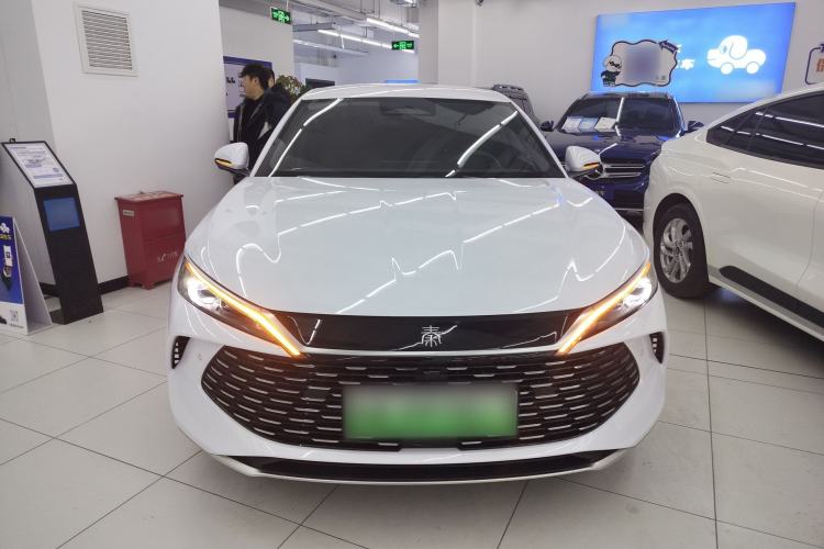 Used BYD Qin L 2025 DM-i Smart Drive 80KM Leading Model
