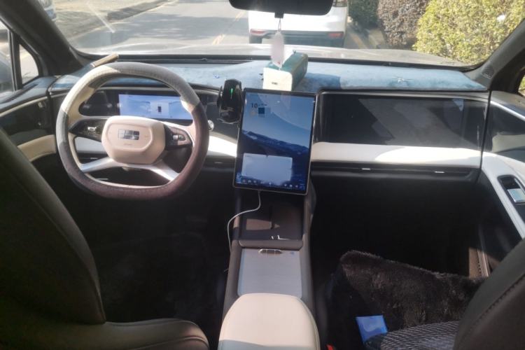 Used  L7 2023 1.5T 55km PRO
