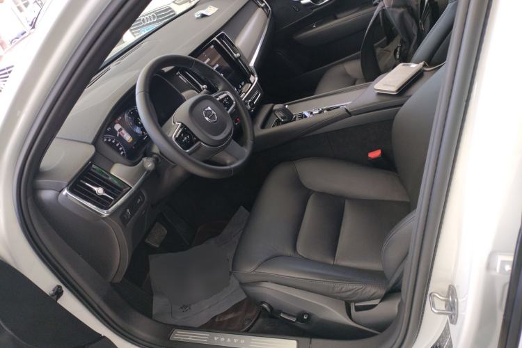 Used Volvo S90 2021 B5 Zhiyi Sport Edition
