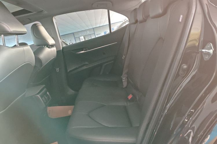 Used Toyota Camry 2019 Revised Version 2.0G Luxury Edition
