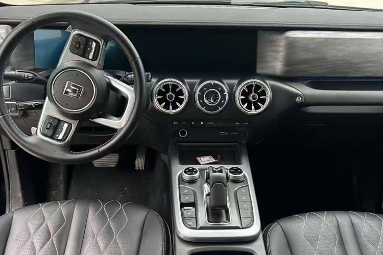 Used Tank 300 2023 Off-Road Edition 2.0T Challenger
