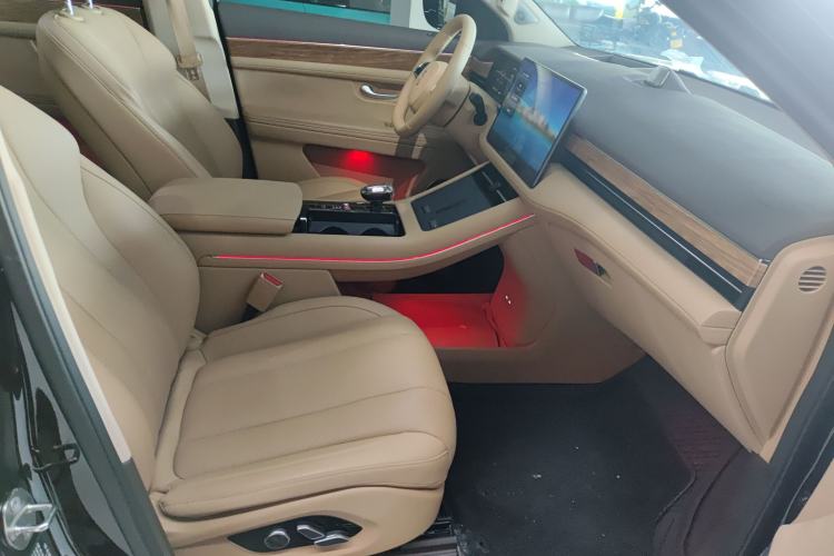 Used Hima AITO M7 2024 1.5T Rear-Drive Plus Version 6 Seats
