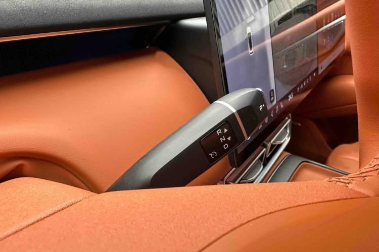 Used Deepal S09 2025 Four-Wheel Drive Ultra+ Custom Edition
