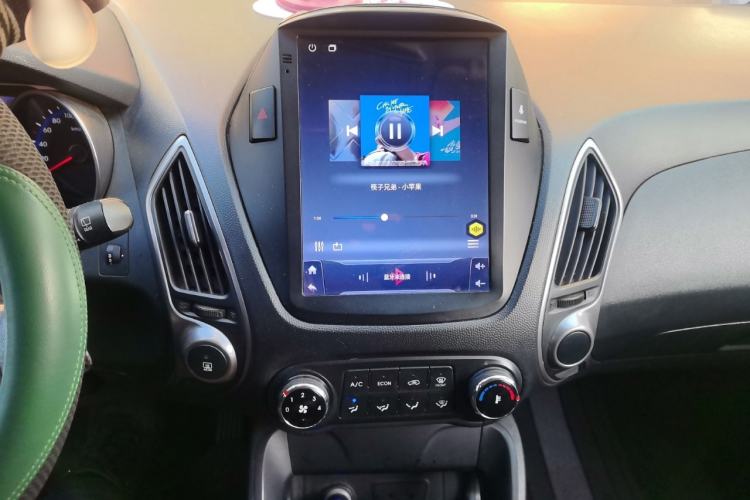 Used Hyundai ix35 2015 2.0L Automatic 2WD Comfort Edition China IV Standard