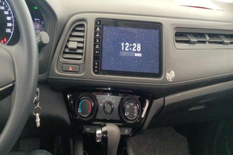 Used Honda Vezel 2019 1.5L CVT Pioneer Edition China VI
