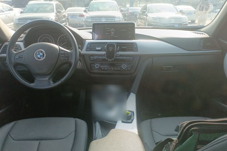 Used BMW 3 Series 2014 320Li Fashion Model
