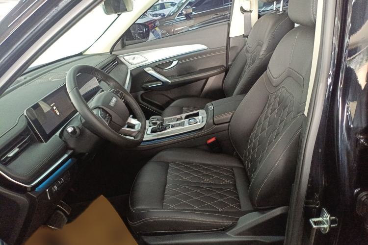 Used JETOUR X70 PLUS 2023 1.5T DCT Brave PLUS 5-Seater
