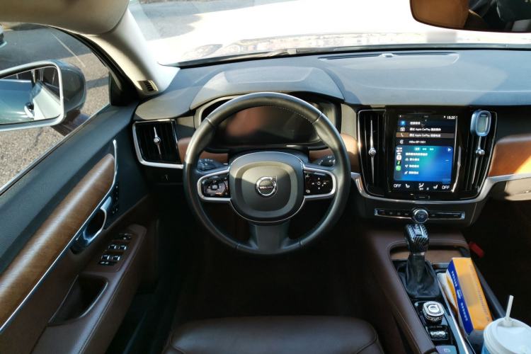 Used Volvo S90 2020 T5 Zhiyi Luxury Edition
