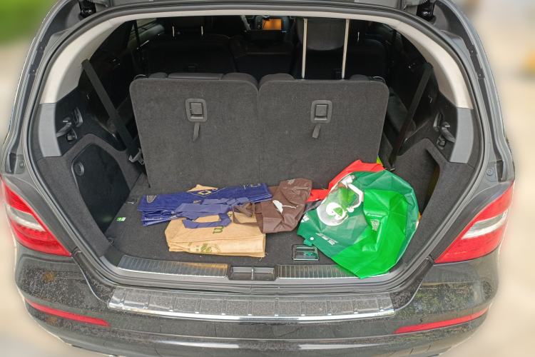 Used Mercedes-Benz R-Class 2017 R 320 4MATIC Business Edition Prestige Model
