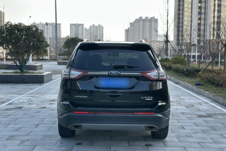 Used Ford Edge 2015 2.0T GTDi Two-Wheel-Drive Platinum Edition