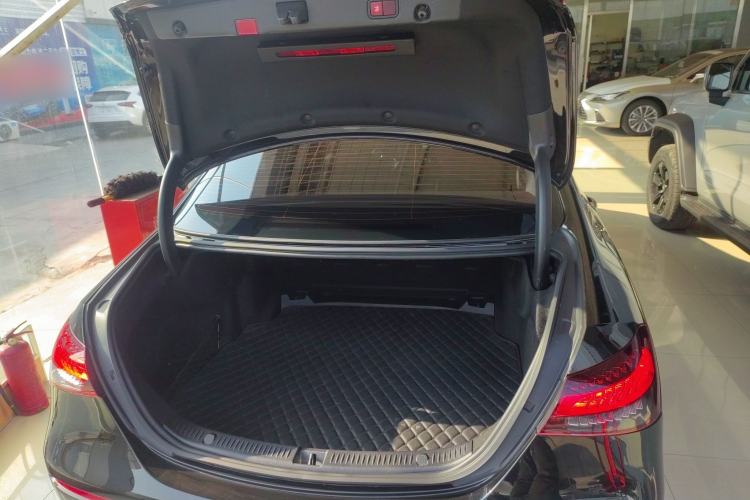 Used Mercedes-Benz E-Class 2022 Revised Version E 300 L Fashion Edition