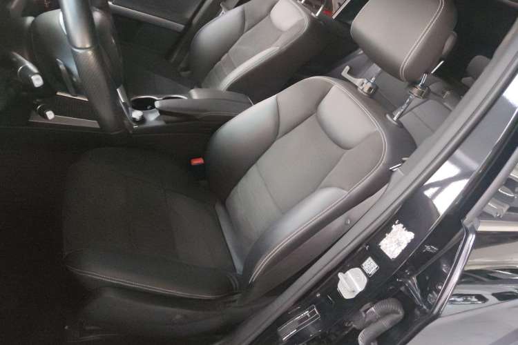 Used Mercedes-Benz GLK-Class 2015 GLK 260 4MATIC Dynamic Edition Ultimate Version
