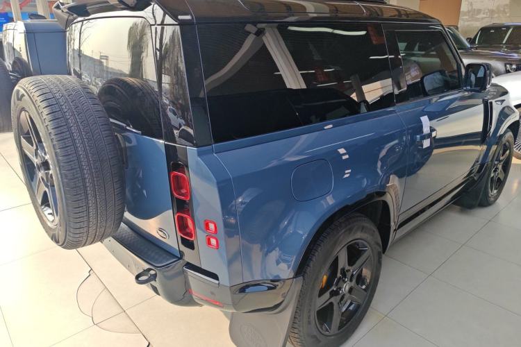 Used Land Rover Defender 2022 90 2.0T P300 X-DYNAMIC HSE
