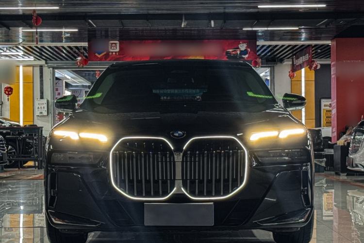 Used BMW 7 Series 2023 735Li M Sport Package
