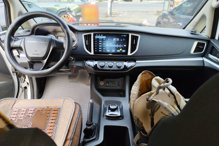 Used FORTHING Lingzhi M5 2022 Comfort Model 7 Seats
