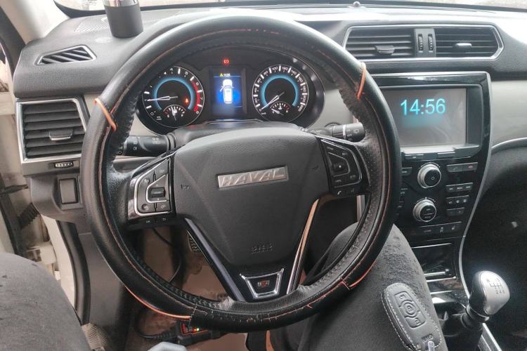 Used Haval H2 2017 Red-Label 1.5T Manual Two-Wheel Drive Luxury Model

