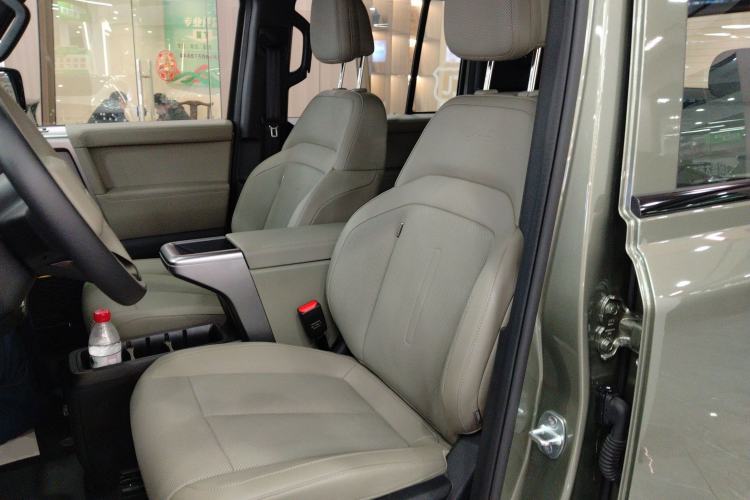 Used  V23 2025 501 Four-Wheel Drive Intelligent Driving Version
