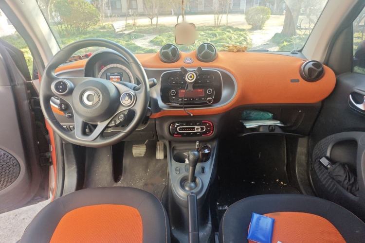 Used  fortwo 2015 1.0L 52 kW Hardtop Passion Edition