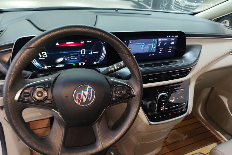 Used Buick GL8 2022 ES Landtrek 653T Comfort Edition
