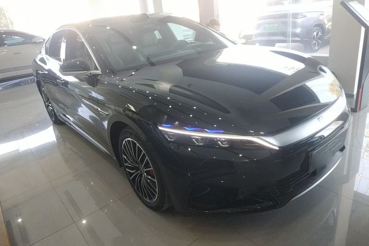 Used BYD Han 2025 EV with 701 km of Laser Radar-Enabled Intelligent Driving
