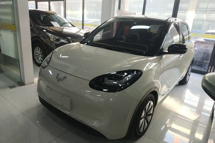 Used Wuling Bingo 2023 333 km Lingxi Connected+ Version
