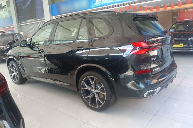 Used BMW X5 2023 xDrive 30Li Luxury M Sport Night Edition Package
