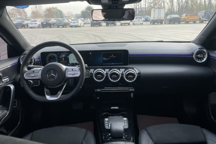 Used Mercedes-Benz A-Class 2020 Restyled A 200 L Sport Sedan Fashion Version
