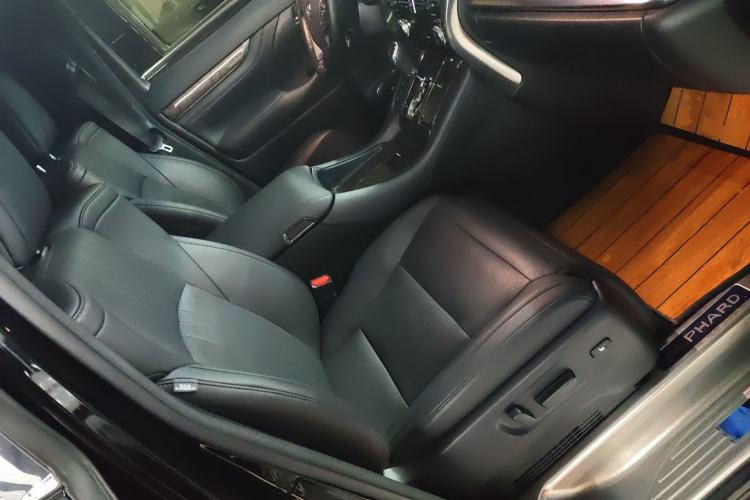 Used Toyota Alphard 2021 Dual-Motor 2.5L Premium Edition
