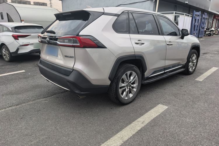 Used Toyota Wildlander 2021 2.0L CVT Two-Wheel Drive Luxury Edition
