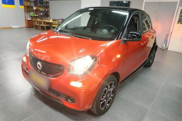 Used smart forfour 2016 0.9T 66 kW Pioneer Edition