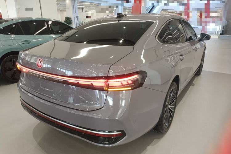 Used Volkswagen Passat 2025 Pro 380TSI Dragon Supreme Edition