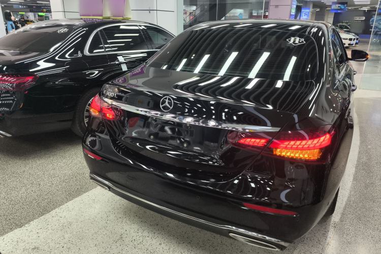 Used Mercedes-Benz E-Class 2022 E 260 L
