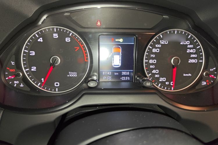 Used Audi Q5 2017 Plus 40 TFSI Technology Model