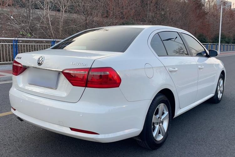 Used Volkswagen Lavida 2017 1.6L Automatic Fashion Edition
