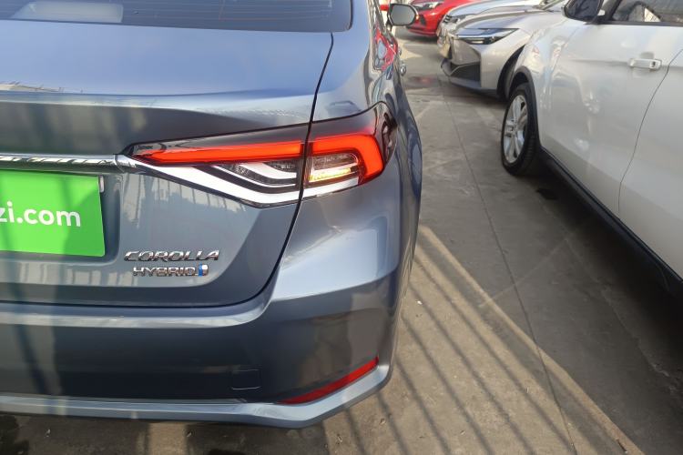 Used Toyota Corolla 2021 Dual-Motor 1.8L E-CVT Flagship Edition